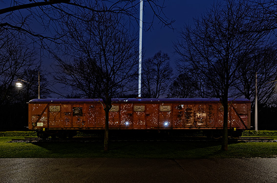 Yoko Ono, Freight Train, 2000-2016. Collection macLYON