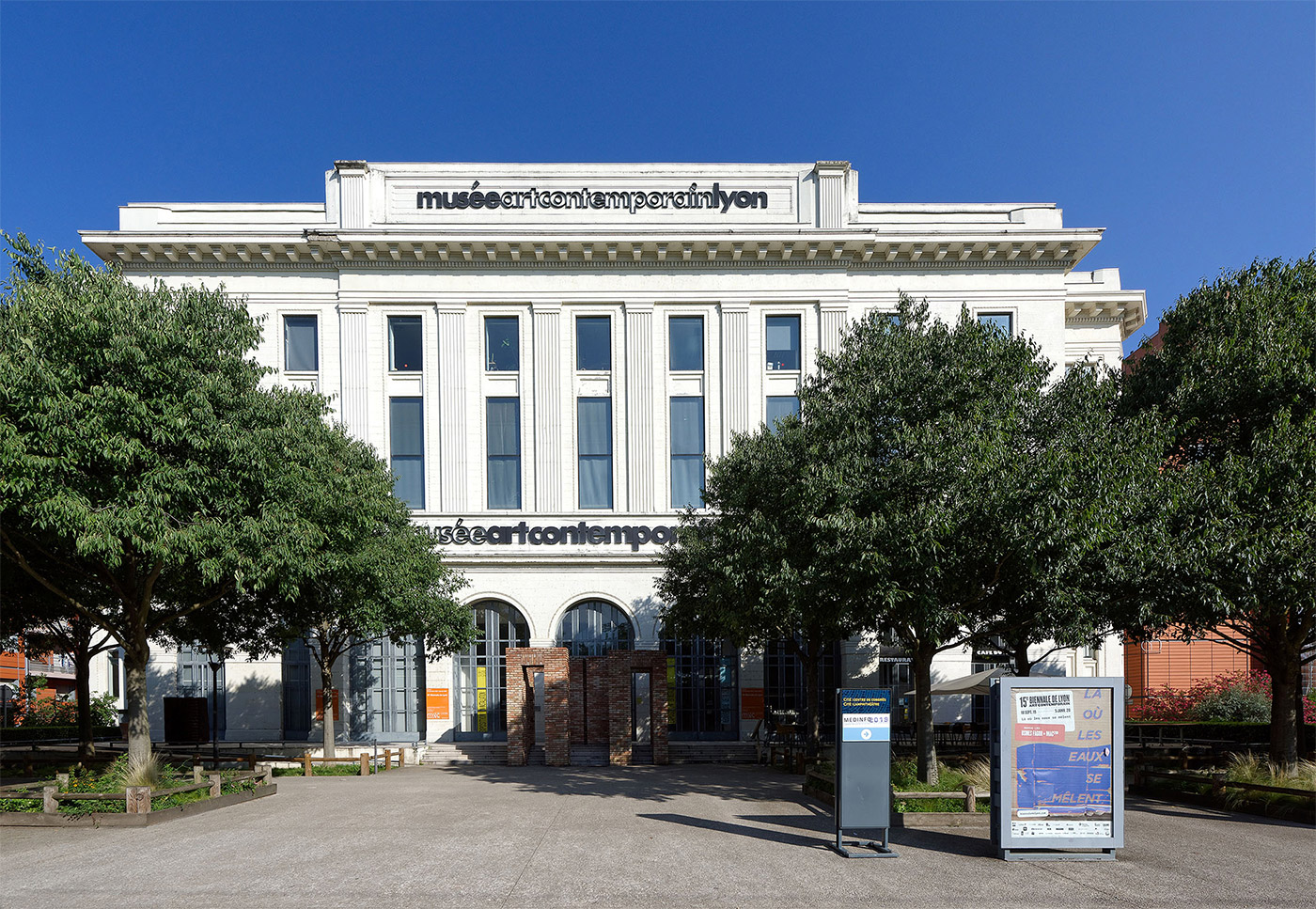 The museum's facade, 2019