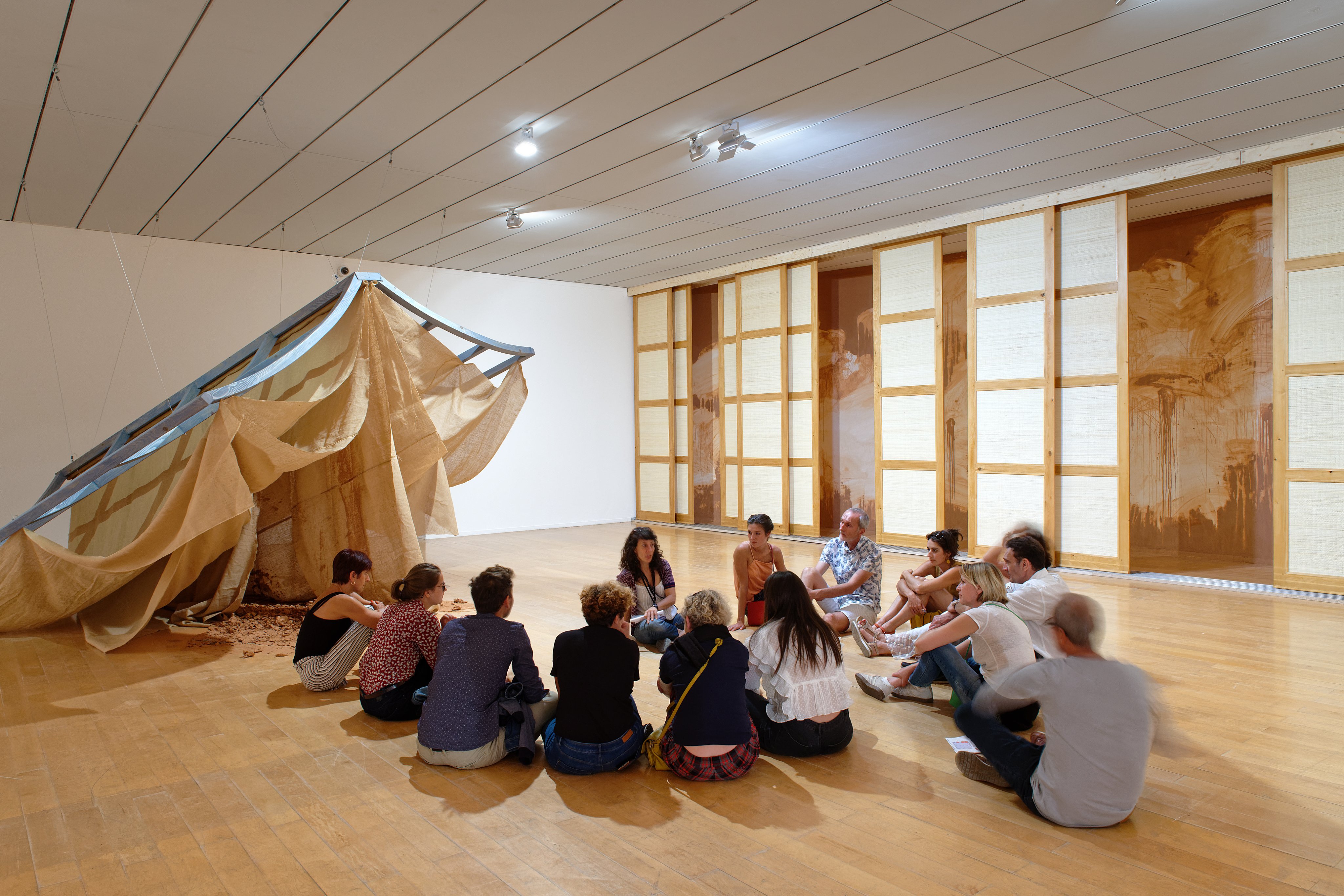 Vue de la Biennale de Lyon 2019. Œuvre de Jenny Feal. © Adagp, Paris, 2020