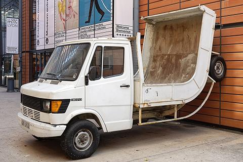 Erwin Wurm, Truck, 2007